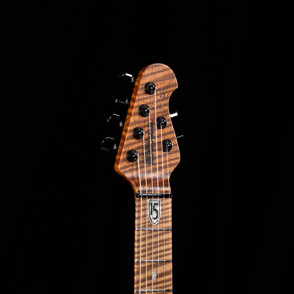 Ernie Ball Music Man JP15 6-String - Ultramarine Quilt | Axe